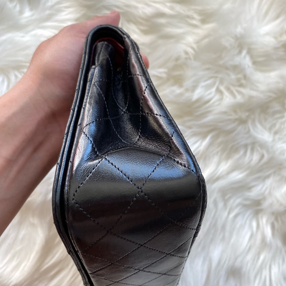 Authentic vintage Chanel lamp skin timeless chain bag - Picture 6 of 16